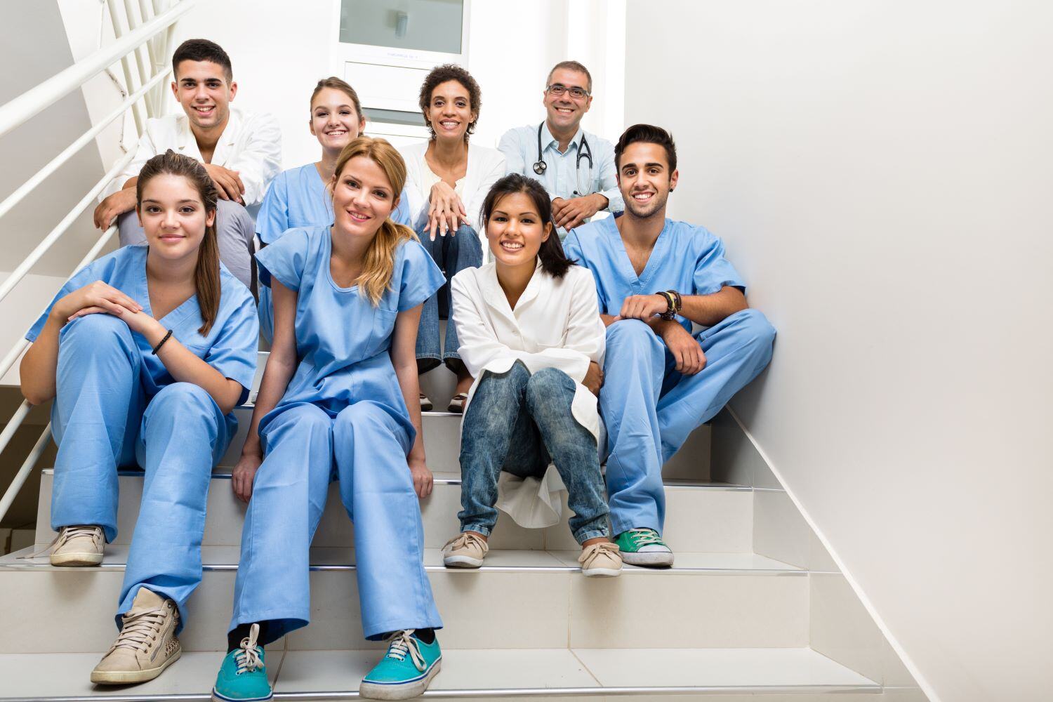 Azubis Pflege Kliniken_kleiner für die Website